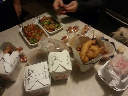 Min's Wok by null