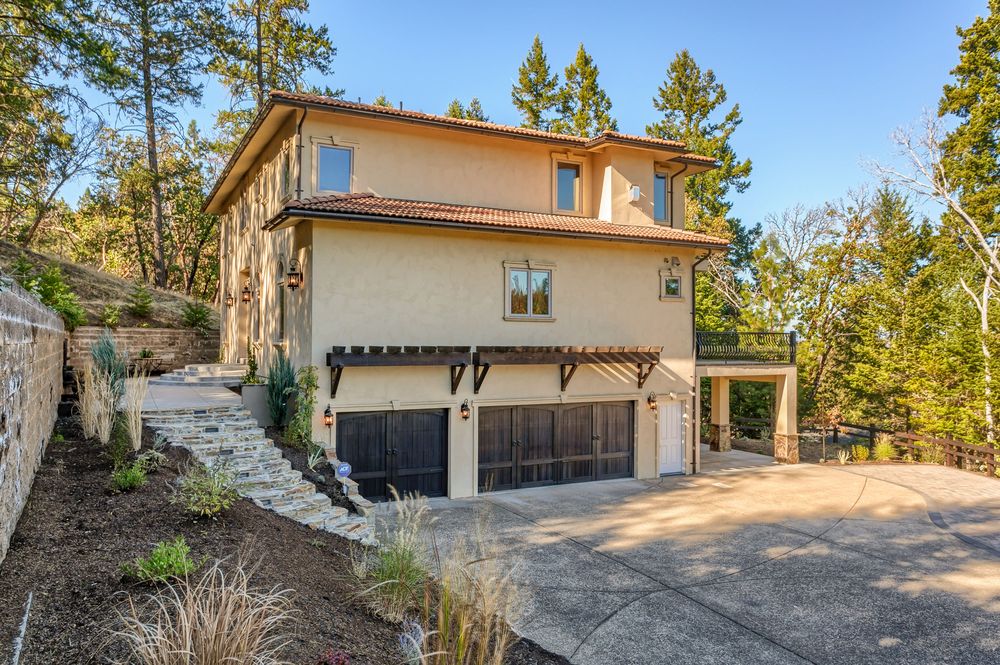 DOUG MORSE JOHN L SCOTT REAL ESTATE Updated June 2024 10 Photos