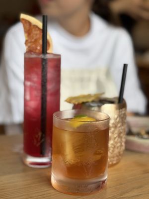 Song (by Kin Kao) by null