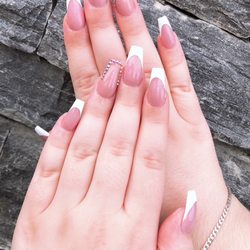 Get Nails & Spa - Simple and elegant