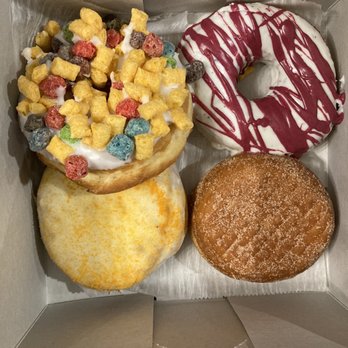 Voodoo Doughnut - Oh Captain, My Captain, Hi-Tea, Mango Tango, Lotta Horchata - Donuts Near Me - Houston, Texas