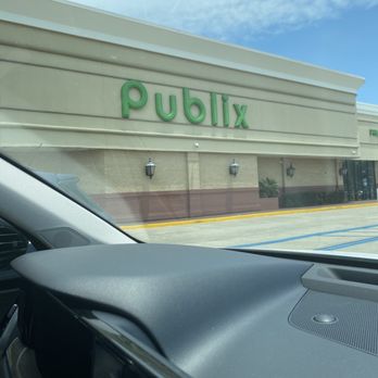 Publix Supermarket - Picking up some BOGO specials! - Grocery Near Me - Pensacola, Florida Publix Supermarket - Picking up some BOGO specials! - Grocery Near Me - Pensacola, Florida