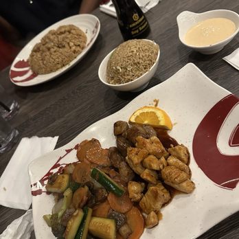 Saitos's Japanese Steakhouse - Combination steak and chicken with Veggies // Chicken fried rice - Japanese Near Me - Pompano Beach, Florida Saitos's Japanese Steakhouse - Combination steak and chicken with Veggies // Chicken fried rice - Japanese Near Me - Pompano Beach, Florida