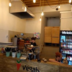Vegab - The inside, behind the counter