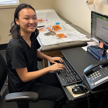 David Schechter, MD - Back office assistant Katrina - Sports Medicine Near Me - Los Angeles, California David Schechter, MD - Back office assistant Katrina - Sports Medicine Near Me - Los Angeles, California
