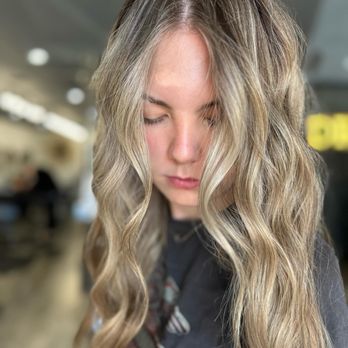 Fly Salon and Spa - Beautiful Hilights - Hair Extensions Near Me - Joplin, Missouri Fly Salon and Spa - Beautiful Hilights - Hair Extensions Near Me - Joplin, Missouri