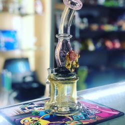Angel Eyes Smoke & Vape