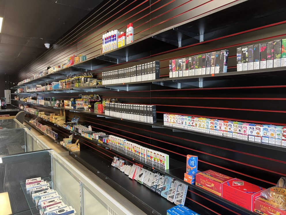 SMOKE HUB FAIRFIELD Updated September 2024 222 Post Rd, Fairfield