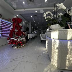 Palette Nails & Spa - Inside