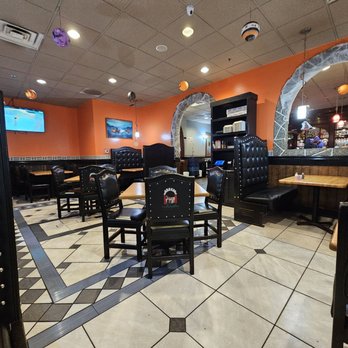 Los Potrillos - Inside the restaurant. Lots of comfy seating. Benches and chairs. - Mexican Near Me - Front Royal, Virginia Los Potrillos - Inside the restaurant. Lots of comfy seating. Benches and chairs. - Mexican Near Me - Front Royal, Virginia