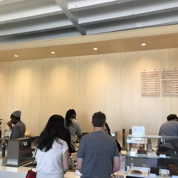 Blue Bottle Coffee - Georgetown - Comfortable decor - Coffee & Tea Near Me - Washington, DC, District of Columbia