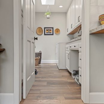 First Choice Flooring - Laundry room - Flooring Near Me - Murrieta, California First Choice Flooring - Laundry room - Flooring Near Me - Murrieta, California