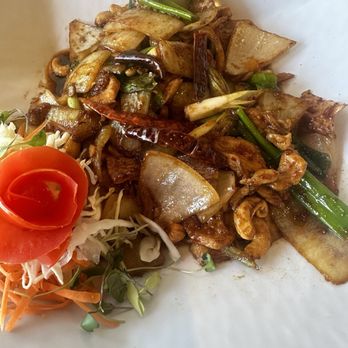 Thai Chaiyo Tustin - Cashew Nut and Onion - Thai Near Me - Tustin, California Thai Chaiyo Tustin - Cashew Nut and Onion - Thai Near Me - Tustin, California