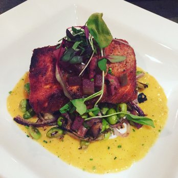 Grille 3501 - Salmon - New American Near Me - Allentown, Pennsylvania