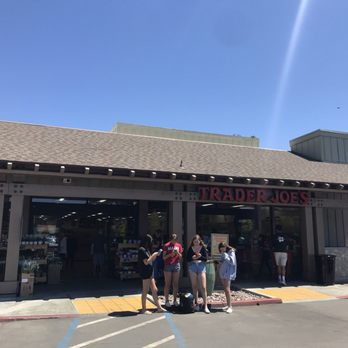 Trader Joe's - Grocery Near Me - Encinitas, California