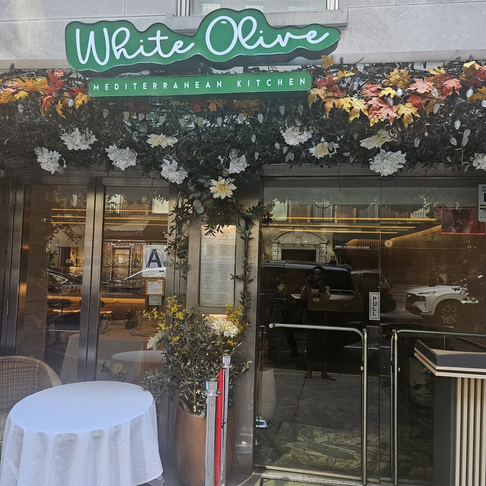 White Olive - Mediterranean Near Me - New York, New York White Olive - Mediterranean Near Me - New York, New York