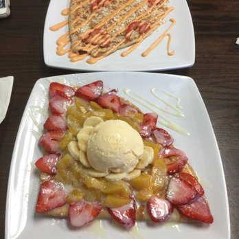 El Cafezito - Fruity & Ham & Cheese Crepes.  They use espresso beans for their coffee!  Awesome. - Creperies Near Me - Phoenix, Arizona