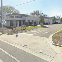 Kingsley Endoscopy Center - Entrance into parking lot.