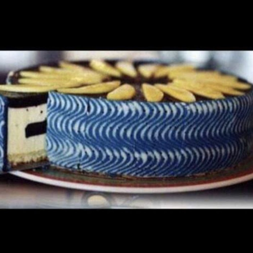 Set It Off- Eats & Treats - Blueberry Mousse Cake with Mango - Desserts Near Me Set It Off- Eats & Treats - Blueberry Mousse Cake with Mango - Desserts Near Me