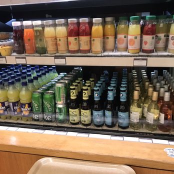 EXKi - Nice smoothie juices. Pineapple Ginseng, mango and strawberry - Salad Near Me - Roissy-en-France, 77
