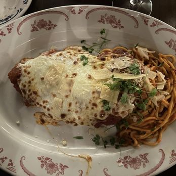 Petterinos - Chicken Parmesan - American Near Me - Chicago, Illinois