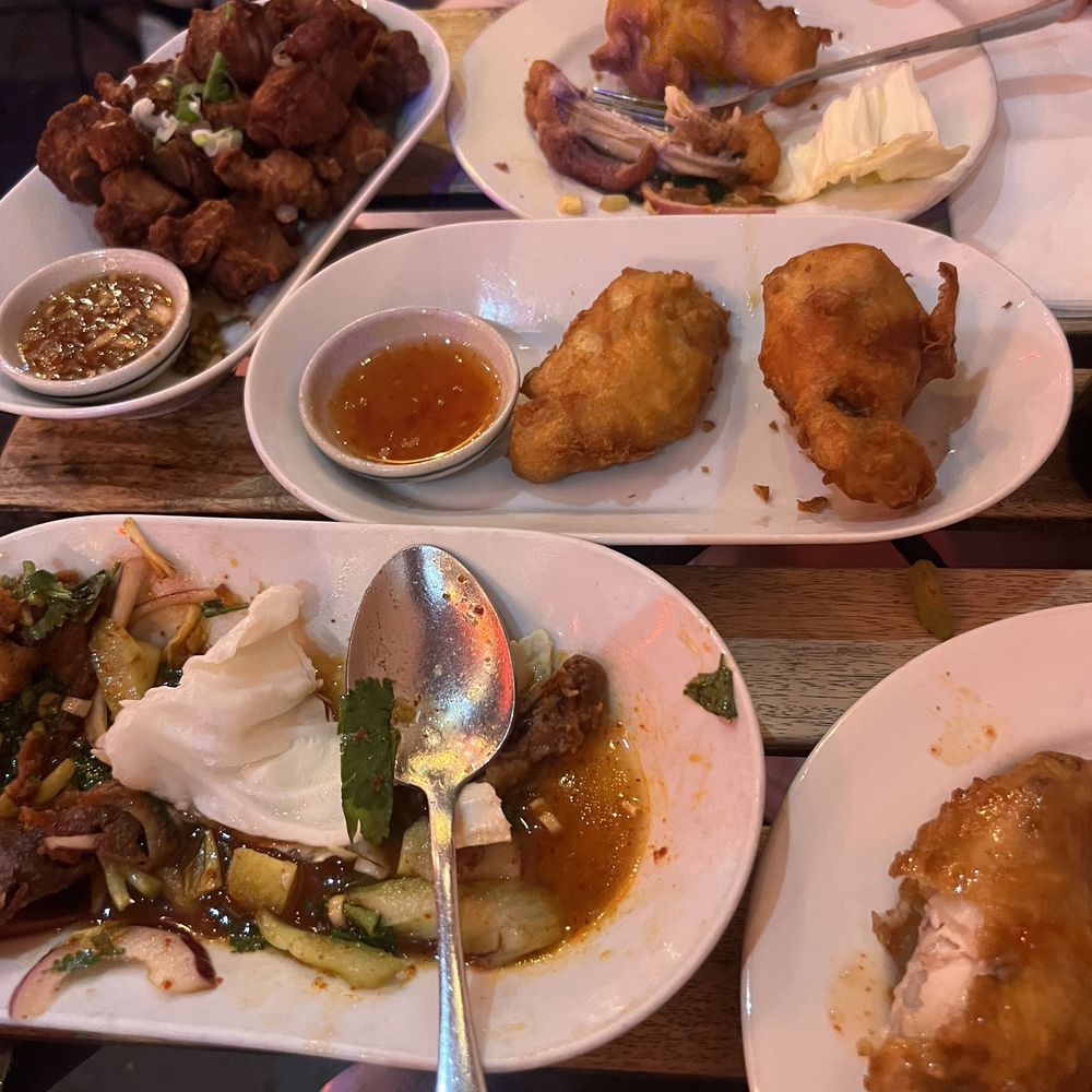Lung Yai Thai Tapas - Yum Ped (Crispy Duck Salad) Chicken Wings and Roasted Baby Back Ribs Salad - Tapas/Small Plates Near Me - Miami, Florida