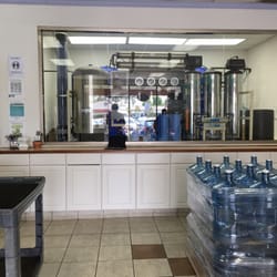 Wateria - They have a window displaying their filtration system