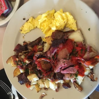 Green Gateau - Corned beef hash with smoked rib ends. - French Near Me - Lincoln, Nebraska Green Gateau - Corned beef hash with smoked rib ends. - French Near Me - Lincoln, Nebraska