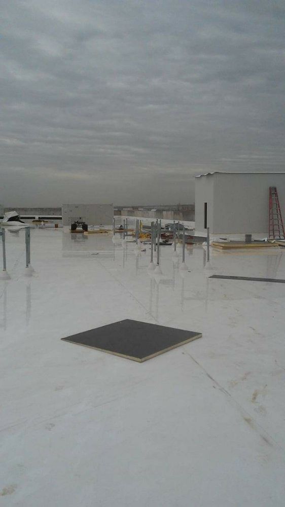 Slide of Moreno's Roofing