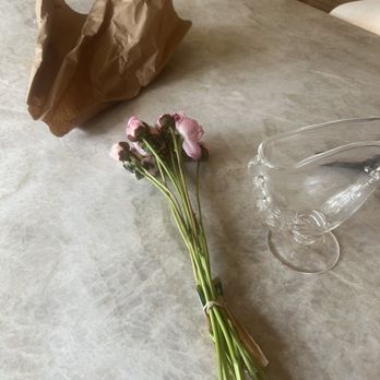 UrbanStems - Flowers unwrapped - Florists Near Me UrbanStems - Flowers unwrapped - Florists Near Me