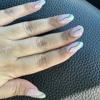 Akiko Nails - Nail Salons Near Me - New York, New York