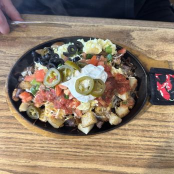 Adel's Restaurant - Carne asada skillet - American Near Me - Eureka, California