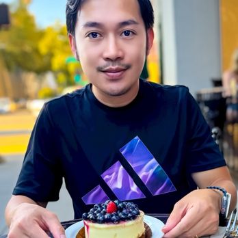 Urth Caffé-Pasadena - Cafes Near Me - Pasadena, California
