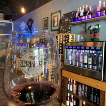 Casks And Flights Wine Tasting Room - Wine Bars Near Me - Pensacola, Florida