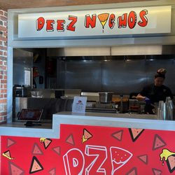 Deez Nachos