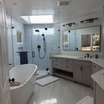 Xpress Kitchen & Bath - Master bath: After - General Contractors Near Me - Redwood City, California Xpress Kitchen & Bath - Master bath: After - General Contractors Near Me - Redwood City, California