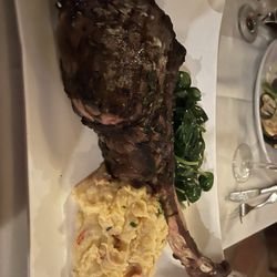 RITROVO - Tomahawk special with lobster mashed potatoes and spinach