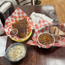 1/2 slab ribs, 1/4 lb Turkey, Pit Beans, and Brisket Mac and Cheese