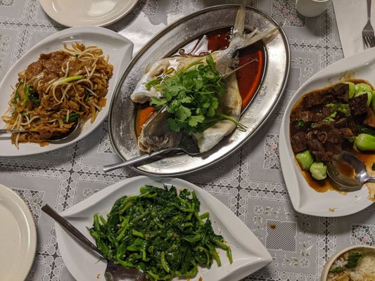 Golden Hill Asian Cuisine by null