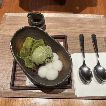 Cha-An - Green Tea Or Chocolate Mochi - Japanese Near Me - New York, New York