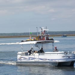 Island Queen Inland Charters - Returning from a great day fishing with calm winds and water!