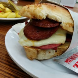 Meşhur Kumrucu Zeki Usta - Bol kaşar, aferin