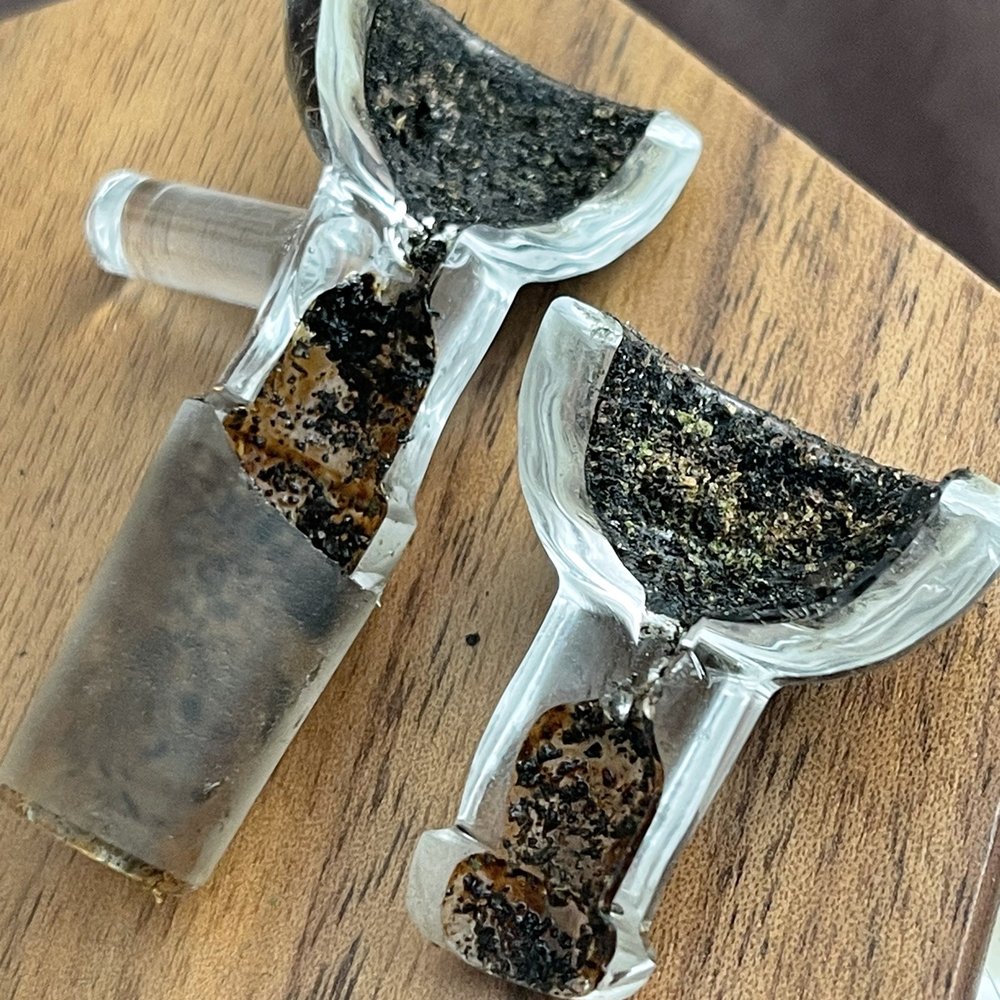 DABS Smoke Shop - Broke right in half - Vape Shops Near Me - Santa Rosa, California