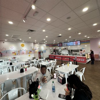 Yonutz -Henderson - Dining Area - Donuts Near Me - Henderson, Nevada Yonutz -Henderson - Dining Area - Donuts Near Me - Henderson, Nevada
