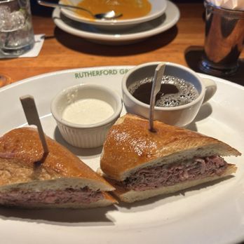 Rutherford Grill - French Dip - American Near Me - Rutherford, California