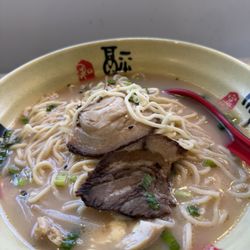 Tama Teriyaki & Sushi - Tantan pork belly ramen
