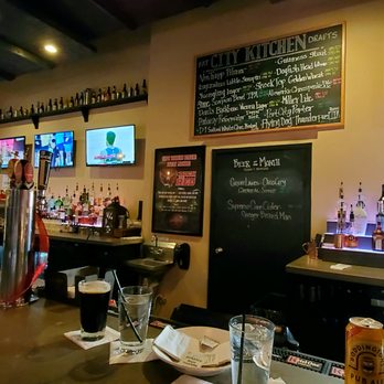 Fat City Kitchen - Bar view - American Near Me - Alexandria, Virginia Fat City Kitchen - Bar view - American Near Me - Alexandria, Virginia