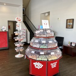 Taffy Town - Interior