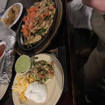 Anna's Mexican Restaurant - Chicken fajitas - Mexican Near Me - Lubbock, Texas