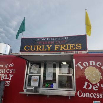 Toner De's Concessions - a red food truck - Food Trucks Near Me - Byron, Minnesota Toner De's Concessions - a red food truck - Food Trucks Near Me - Byron, Minnesota